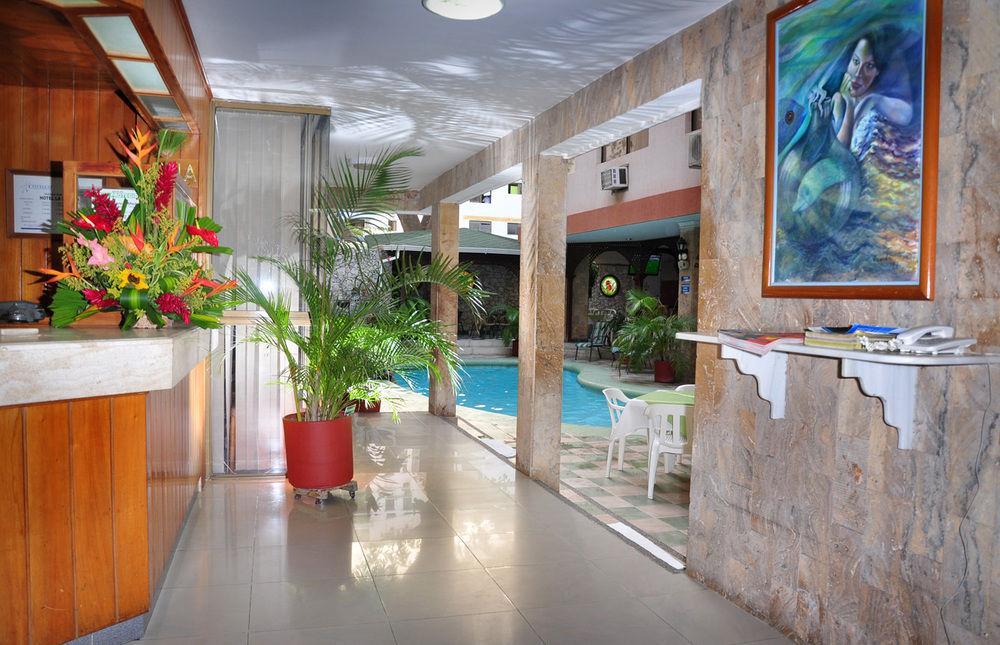 Hotel La Riviera Санта Марта Екстериор снимка