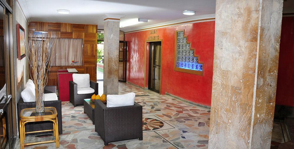 Hotel La Riviera Санта Марта Екстериор снимка