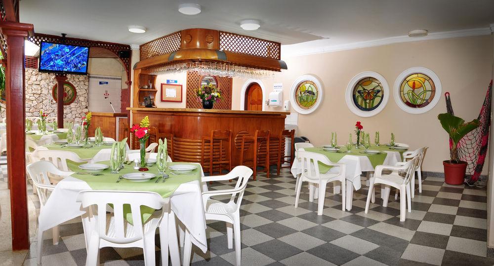 Hotel La Riviera Санта Марта Екстериор снимка